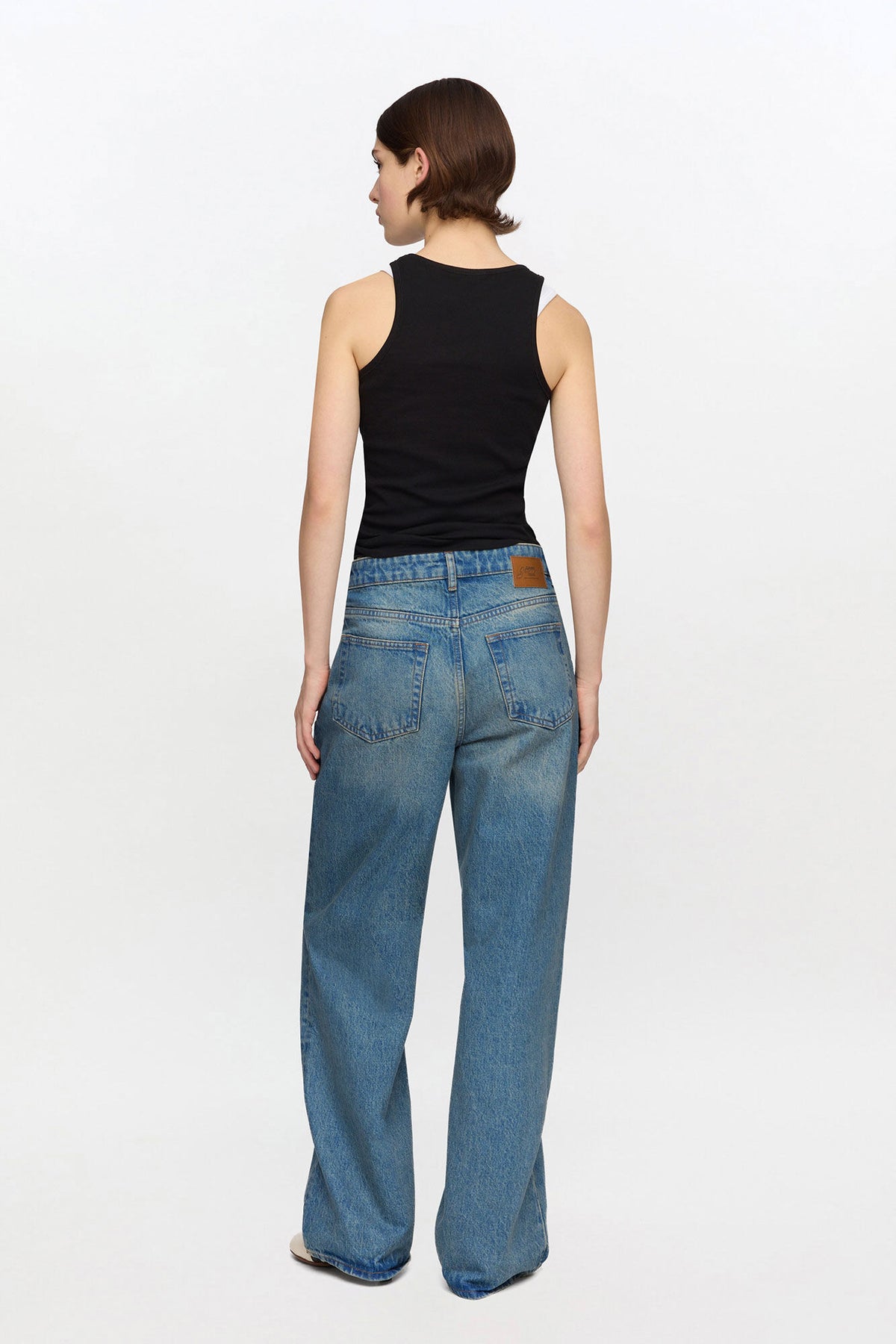 Izey Jeans in Tint Rigid Denim - GANNI