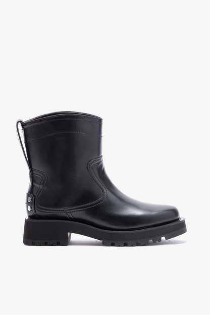 Black,5
